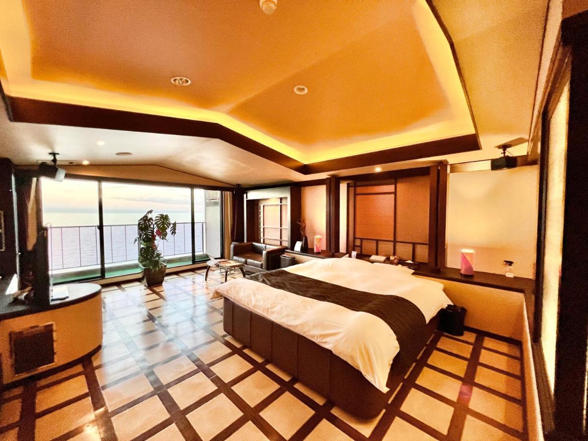 Sky Bali Style Beppu, Resort Love Hotel Exterior photo